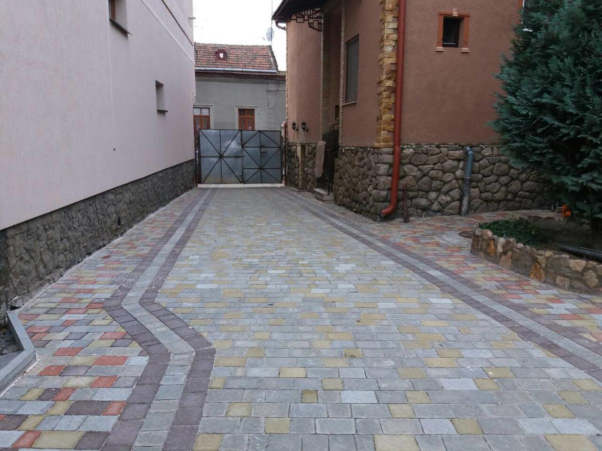 Guest House Zhanna Berehove  Dış mekan fotoğraf